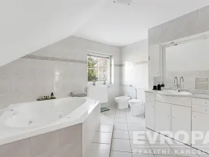 Prodej rodinného domu, Nymburk, Pístecká, 350 m2