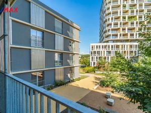 Pronájem bytu 1+kk, Praha - Modřany, Mezi vodami, 32 m2