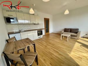 Pronájem bytu 1+kk, Praha - Holešovice, U průhonu, 37 m2