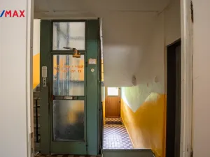 Prodej bytu 2+1, Kadaň, Golovinova, 61 m2