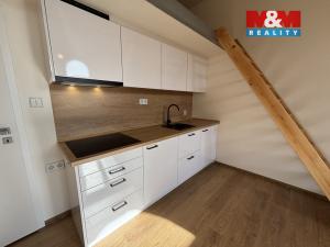 Pronájem bytu 1+kk, Plzeň - Jižní Předměstí, Čelakovského, 33 m2