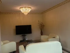 Pronájem rodinného domu, Praha - Kunratice, Na jahodách, 250 m2