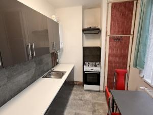 Pronájem bytu 2+1, Krupka, Sídliště, 56 m2