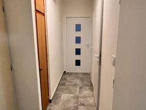 Pronájem bytu 2+1, Krupka, Sídliště, 56 m2