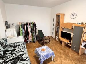 Pronájem bytu 2+1, Krupka, Sídliště, 56 m2