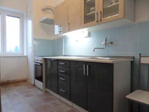 Pronájem bytu 1+1, Stará Paka, Tovární, 38 m2