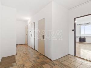 Prodej bytu 3+1, Praha - Kobylisy, Mirovická, 67 m2