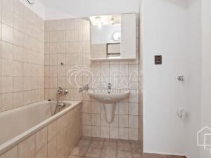 Prodej bytu 3+1, Praha - Kobylisy, Mirovická, 67 m2