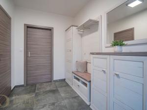 Prodej rodinného domu, Praha - Hostavice, U Hostavického potoka, 95 m2