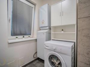 Prodej rodinného domu, Praha - Hostavice, U Hostavického potoka, 95 m2