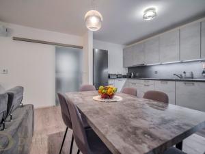 Prodej rodinného domu, Praha - Hostavice, U Hostavického potoka, 95 m2
