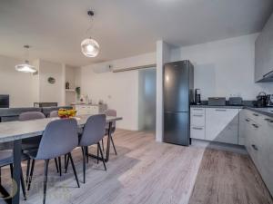 Prodej rodinného domu, Praha - Hostavice, U Hostavického potoka, 95 m2
