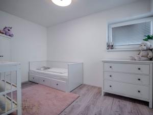 Prodej rodinného domu, Praha - Hostavice, U Hostavického potoka, 95 m2