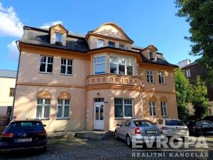 Prodej bytu 2+1, Nový Bor, Palackého náměstí, 66 m2