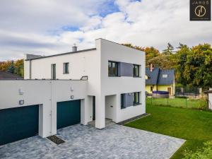 Prodej rodinného domu, Kladno, 144 m2