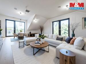 Prodej bytu 4+kk, Praha - Holyně, náměstí Pod lípou, 128 m2