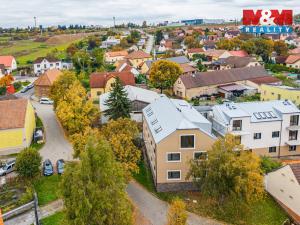 Prodej bytu 4+kk, Praha - Holyně, náměstí Pod lípou, 128 m2