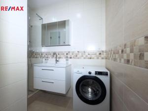 Pronájem bytu 2+1, Třebíč - Borovina, Lidická, 52 m2