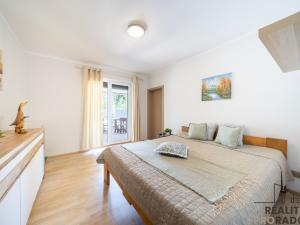 Prodej rodinného domu, Srubec, Slunečná, 230 m2