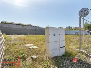 Pronájem komerčního pozemku, Mělník, 1708 m2