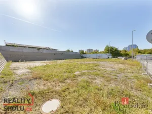 Pronájem komerčního pozemku, Mělník, 1708 m2