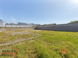 Pronájem komerčního pozemku, Mělník, 1708 m2