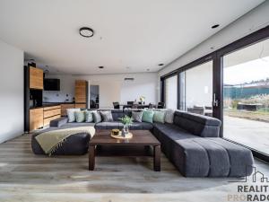 Prodej rodinného domu, Včelná, Jiřičkova, 208 m2