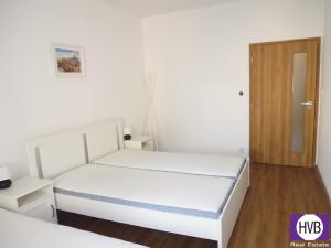 Pronájem bytu 4+kk, Praha, Musílkova, 90 m2