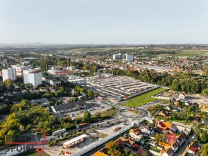 Pronájem komerčního pozemku, Mělník, 6990 m2