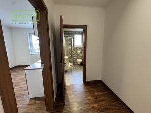 Pronájem bytu 1+kk, Karlovy Vary, Jáchymovská, 27 m2