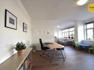Pronájem kanceláře, Zlín, třída Tomáše Bati, 108 m2
