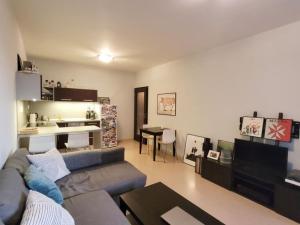 Pronájem bytu 2+kk, Praha - Střížkov, Makedonská, 48 m2