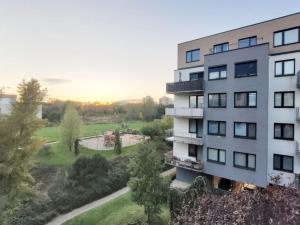 Pronájem bytu 2+kk, Praha - Střížkov, Makedonská, 48 m2