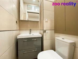 Prodej bytu 2+1, Chomutov, Komenského, 61 m2