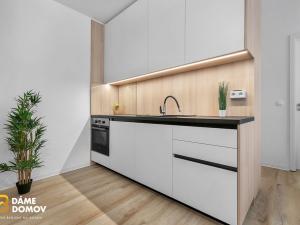 Pronájem bytu 1+kk, Zlín, Lorencova, 28 m2