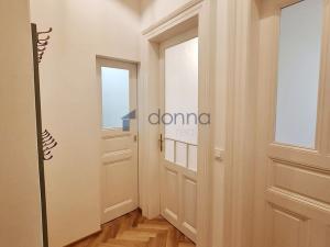 Pronájem bytu 2+kk, Praha, Slezská, 41 m2