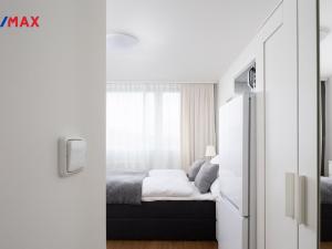 Prodej bytu 1+kk, Trmice, Nerudova, 20 m2