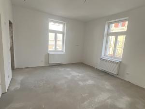 Prodej bytu 1+kk, Mariánské Lázně, Hlavní třída, 31 m2