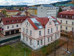 Prodej bytu 1+kk, Mariánské Lázně, Hlavní třída, 32 m2