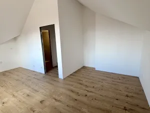 Prodej bytu 1+kk, Mariánské Lázně, Hlavní třída, 32 m2