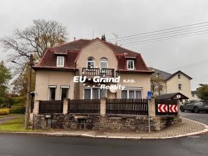 Prodej rodinného domu, Krásná Lípa, Pražská, 180 m2