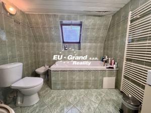 Prodej rodinného domu, Krásná Lípa, Pražská, 180 m2
