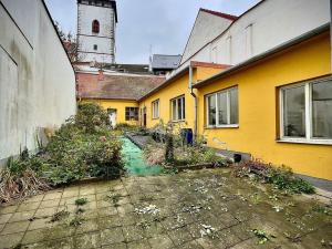 Pronájem bytu 1+1, Třebíč, Karlovo nám., 57 m2