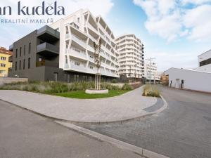 Pronájem bytu 1+kk, Brno, Komárovská, 28 m2