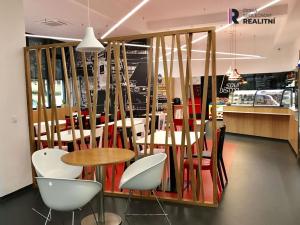 Pronájem kanceláře, Zlín - Louky, třída Tomáše Bati, 550 m2