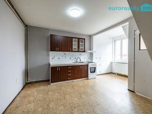 Prodej činžovního domu, Cheb, Valdštejnova, 341 m2