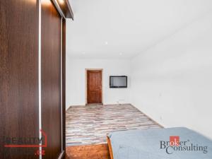 Prodej bytu 2+kk, Plzeň - Jižní Předměstí, Politických vězňů, 57 m2