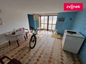 Prodej rodinného domu, Břestek, 360 m2