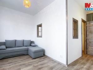 Pronájem bytu 1+1, Ústí nad Labem, Šrámkova, 34 m2