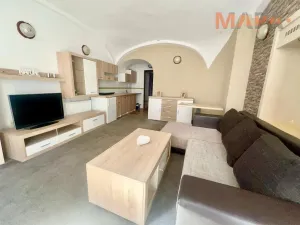 Pronájem bytu 1+kk, Chomutov, Revoluční, 29 m2